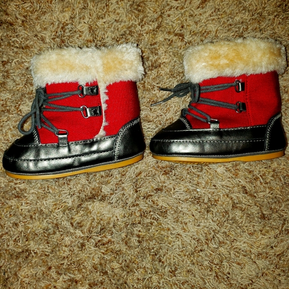 Other - NEW!  Baby snow boots